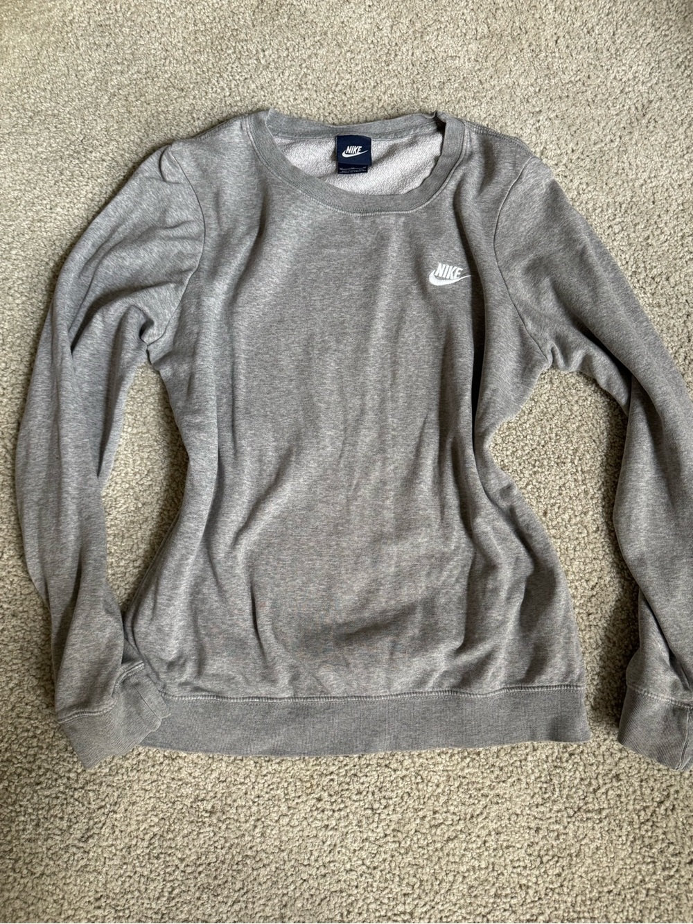 Nike Women’s Heather Gray Pullover Sweatshirt long sleeve y2k athletic